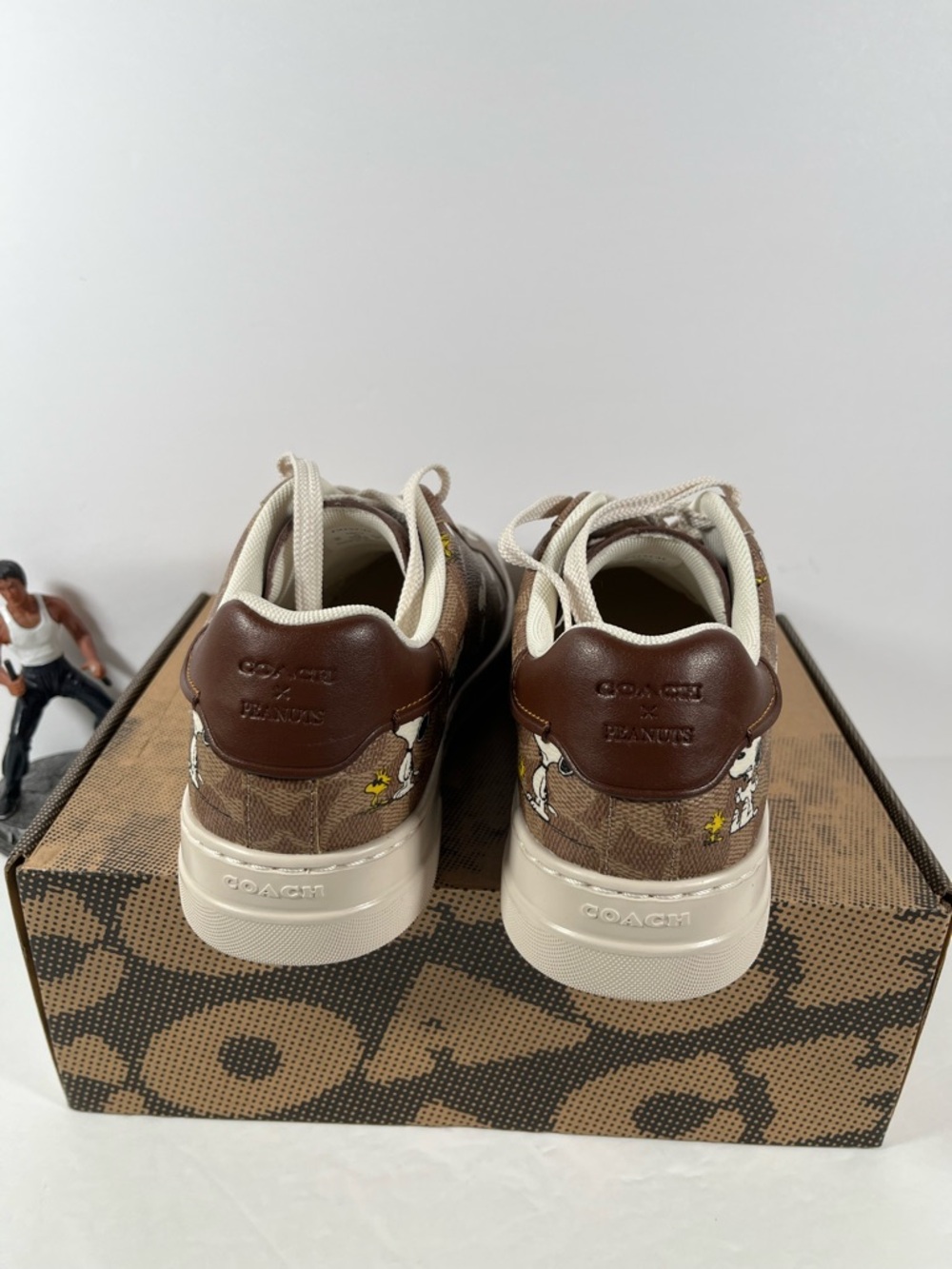 NIB limited edition Coach X Peanuts men’s Sneaker Signature Canvas size 12D - Picture 4 of 6